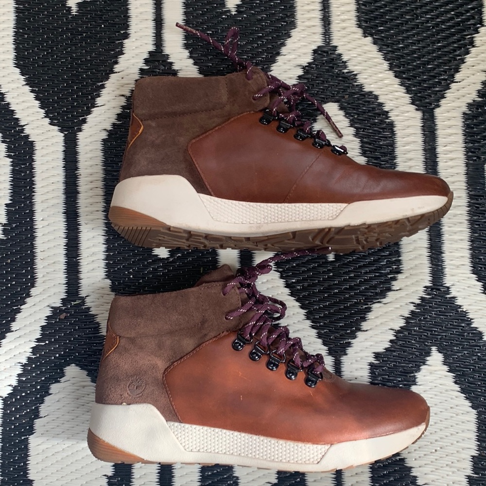 Timberland Purple/Brown lace up boot size 9.5